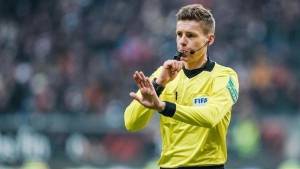 Ο Ντανιέλ Ζίμπερτ στο ντέρμπι Ολυμπιακός-Άρης την 1/11