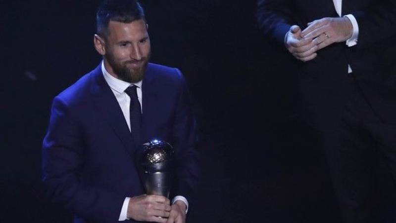 FIFA Best: Το βραβείο του κορυφαίου στον Μέσι!