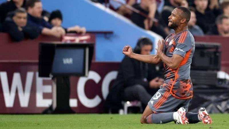 Εφθασε τα 25 γκολ ο Ελ Κααμπί και «έπιασε» τον Βαζέχα