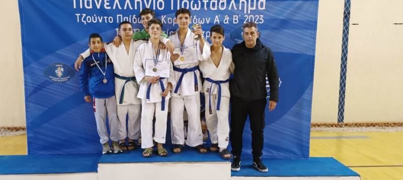 Α.Σ. ΤΖΟΥΝΤΟ ΚΑΛΑΜΑΤΑΣ: Τέταρτος σύλλογος στην Ελλάδα με 4 αθλητές στην εθνική ομάδα!