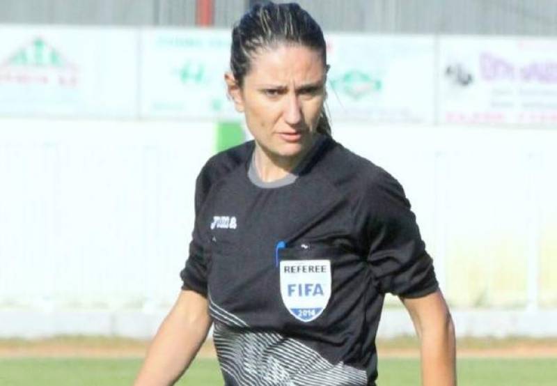 FOOTBALL LEAGUE: Η Ελένη Αντωνίoυ σφυρίζει Καλαμάτα - Τρίγλια