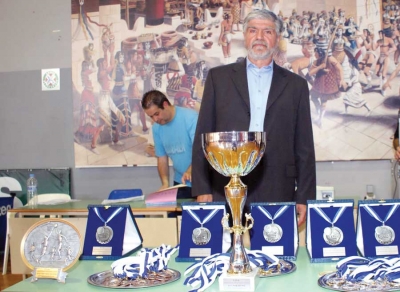 Σκληρή απάντηση Κουτραφούρη σε Μπασακίδη