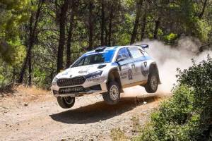 RALLY ACROPOLIS: Πρώτος Ελληνας ο Μεσσήνιος αστυνομικός Γιάννης Πλάγος (φωτογραφίες)