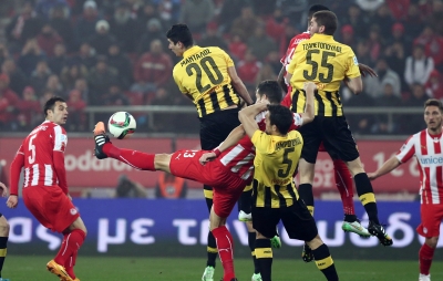 ΣΟΥΠΕΡ ΛΙΓΚΑ: Τα βλέμματα στο ντέρμπι ΑΕΚ - Ολυμπιακός