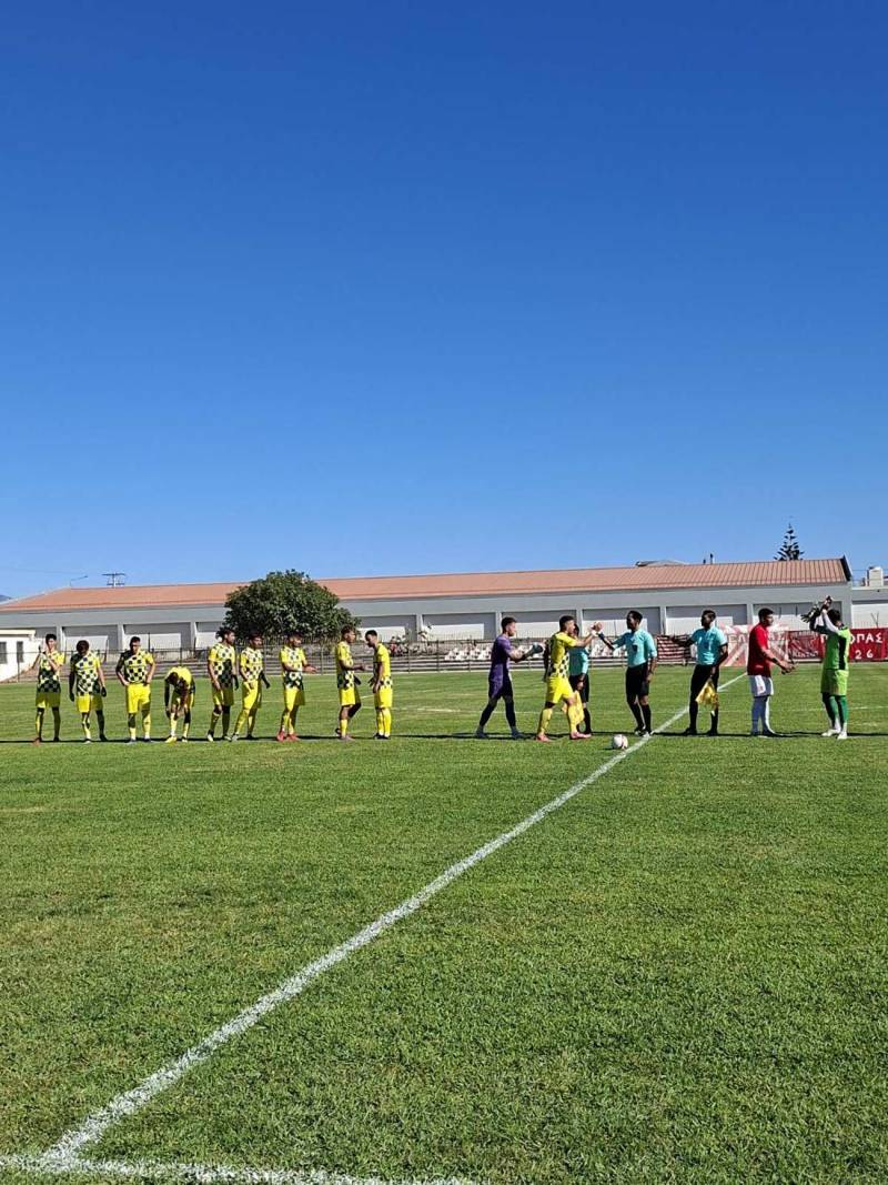 ΠΕΛΟΠΑΣ ΚΙΑΤΟΥ - ΠΑΝΘΟΥΡΙΑΚΟΣ 1-0: Ηττα στην πρεμιέρα (φωτογραφίες)