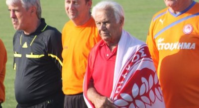 &quot;Εφυγε&quot; ο Μπάμπης Δρόσος