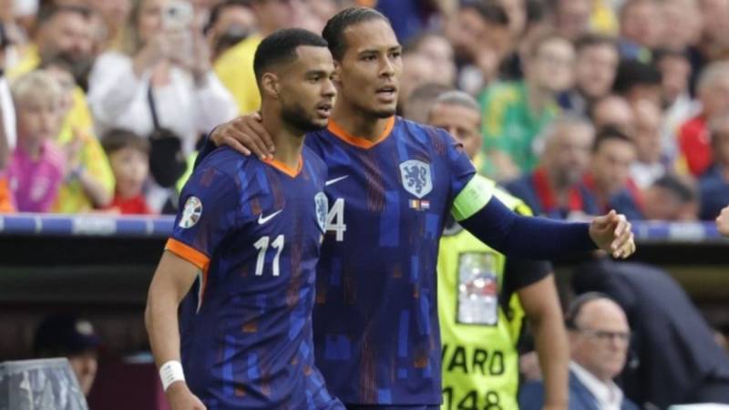 EURO 2024: Με Χάκπο και Μάλεν στους «8» η Ολλανδία