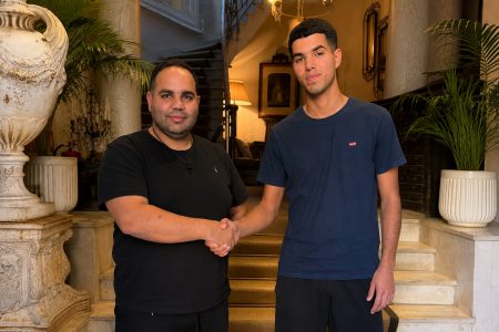 ΤΕΛΛΟΣ ΑΓΡΑΣ: Ντύθηκε στα  «ερυθρόλευκα» ο Μαθιόπουλος, ανανέωσε ο Ανδρινόπουλος