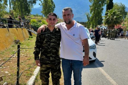 Στα «χακί» ο Πάρης Τσιγαρίδης – Ορκίστηκε στην Καλαμάτα ο ποδοσφαιριστής του Μιλτιάδη