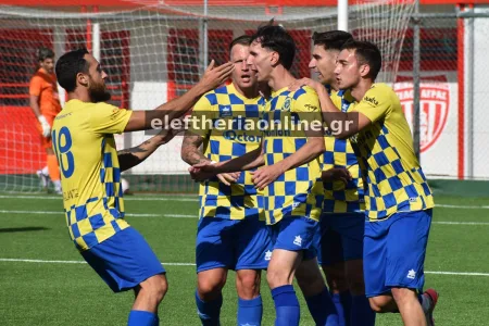 ΤΕΛΟΣ ΑΓΡΑΣ – ΠΑΝΘΟΥΡΙΑΚΟΣ 1-2: Ανατροπή με υπογραφή Σερπάνου και 10 παίκτες! (φώτο)
