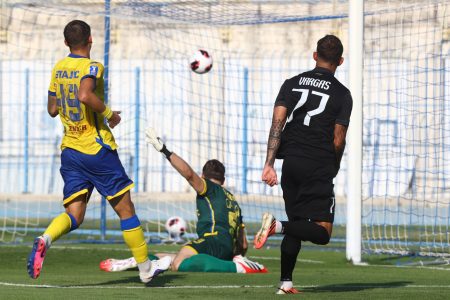 "ΜΑΥΡΗ ΘΥΕΛΛΑ": Προβάδισμα με 2-0 στο ημίχρονο με τον Παναιτωλικό - Δείτε τα γκολ