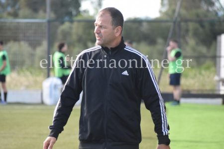 Παραμένει στον πάγκο του ΠΑΟΚ Ασπροχώματος ο Λυμπερόπουλος