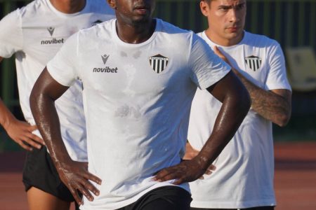 «ΜΑΥΡΗ ΘΥΕΛΛΑ»: Πρώτη προπόνηση με φόντο τη Super League