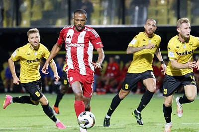 SUPER LEAGUE: Δεσπόζει η αναμέτρηση Ολυμπιακός - Άρης